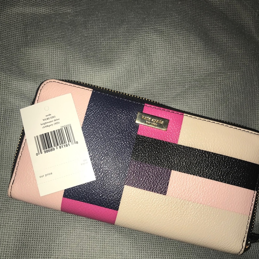 Kate Spade wallet 💋👛